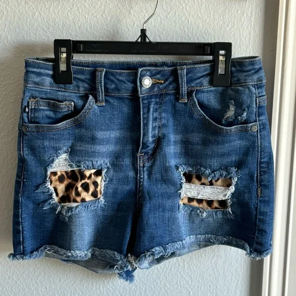 Judy Blue High Rise Leopard Patch Shorts - Picture 3 of 4